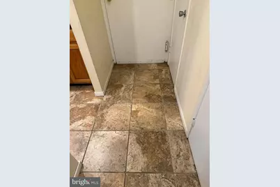 531 Florida Avenue #104, Herndon, VA 20170 - Photo 8