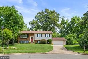904 Dunbarton Ct, Herndon, VA 20170 - Photo 4