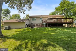 904 Dunbarton Ct, Herndon, VA 20170 - Photo 10