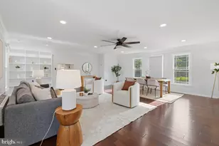 805 Golden Arrow St, Great Falls, VA 22066 - Photo 20
