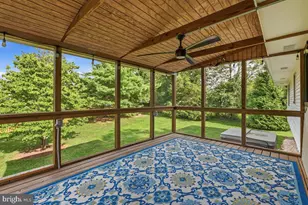 805 Golden Arrow St, Great Falls, VA 22066 - Photo 44