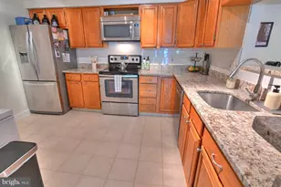 2220 Springwood Dr, Reston, VA 20191 - Photo 2