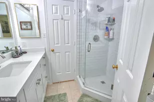 2220 Springwood Dr, Reston, VA 20191 - Photo 24