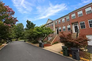 2535 James Monroe Cir, Herndon, VA 20171 - Photo 22