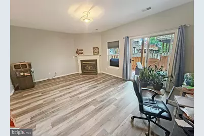 2535 James Monroe Circle, Herndon, VA 20171 - Photo 8