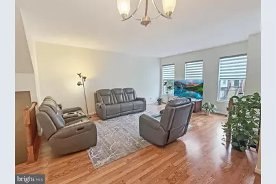 2535 James Monroe Circle, Herndon, VA 20171 - Photo 6