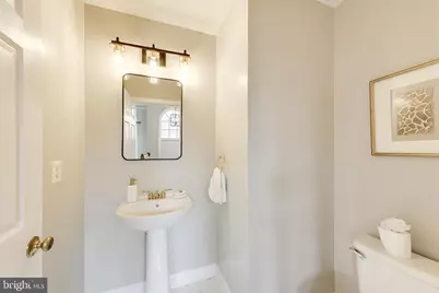 8026 Kidwell Town Court, Vienna, VA 22182 - Photo 6