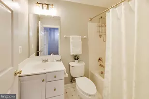8026 Kidwell Town Ct, Vienna, VA 22182 - Photo 26