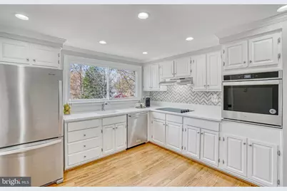 12805 Point Pleasant Drive, Fairfax, VA 22033 - Photo 18