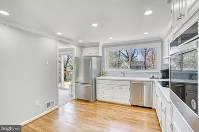 12805 Point Pleasant Drive, Fairfax, VA 22033 - Photo 16