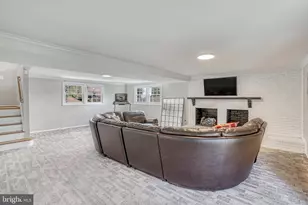 12805 Point Pleasant Dr, Fairfax, VA 22033 - Photo 24
