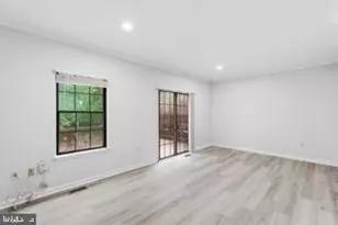 3977 Burning Bush Ct, Fairfax, VA 22033 - Photo 10