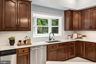 11540 Quailwood Manor Dr, Fairfax Station, VA 22039 - Photo 32