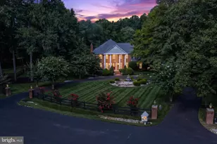 11540 Quailwood Manor Dr, Fairfax Station, VA 22039 - Photo 2