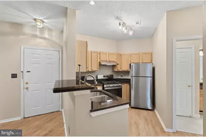 13085 Autumn Woods Way #105, Fairfax, VA 22033 - Photo 12