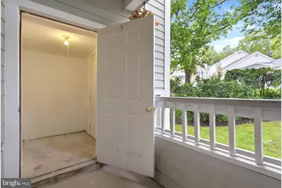 13085 Autumn Woods Way #105, Fairfax, VA 22033 - Photo 10