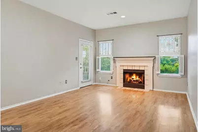 13085 Autumn Woods Way #105, Fairfax, VA 22033 - Photo 6
