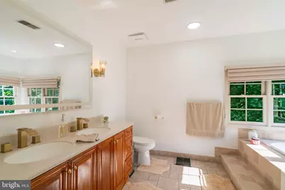 2906 Cedar Lane, Vienna, VA 22180 - Photo 24