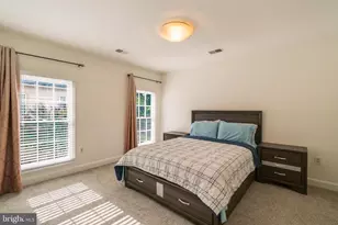 2906 Cedar Ln, Vienna, VA 22180 - Photo 32