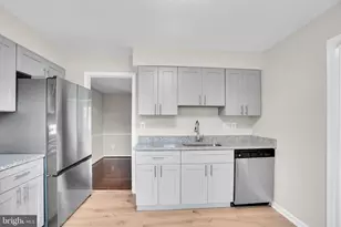 9107 Bowler Dr, Fairfax, VA 22031 - Photo 4