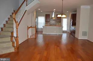 3059 Waterloo Ln, Fairfax, VA 22031 - Photo 2
