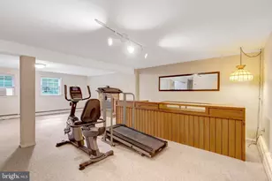 5315 Summit Dr, Fairfax, VA 22030 - Photo 46
