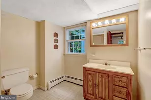5315 Summit Dr, Fairfax, VA 22030 - Photo 38