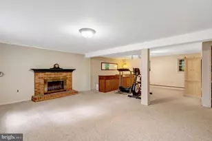 5315 Summit Dr, Fairfax, VA 22030 - Photo 42