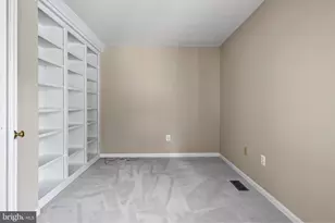 11201 Pavilion Club Ct, Reston, VA 20194 - Photo 40