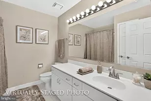 11201 Pavilion Club Ct, Reston, VA 20194 - Photo 16
