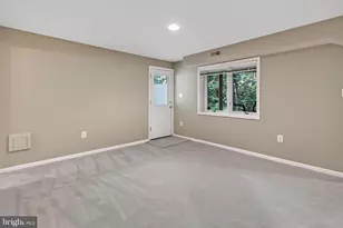 11201 Pavilion Club Ct, Reston, VA 20194 - Photo 70