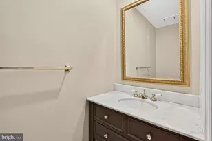 11201 Pavilion Club Ct, Reston, VA 20194 - Photo 42