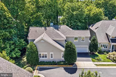 11201 Pavilion Club Court, Reston, VA 20194 - Photo 4