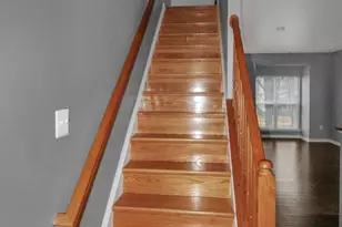 2423 Dew Meadow Ct, Herndon, VA 20171 - Photo 8