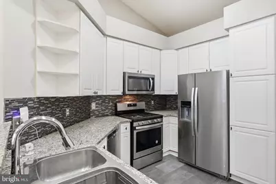 7710 Haynes Point Way #L, Alexandria, VA 22315 - Photo 14