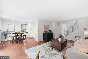 6040 Heathwick Ct, Burke, VA 22015 - Photo 12
