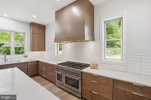 3020 Castle Rd, Falls Church, VA 22044 - Photo 6