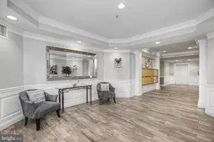 2711 Bellforest Ct, Vienna, VA 22180 - Photo 4