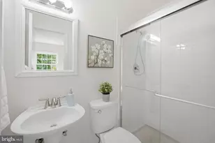 14814 Haymarket Ln, Centreville, VA 20120 - Photo 24