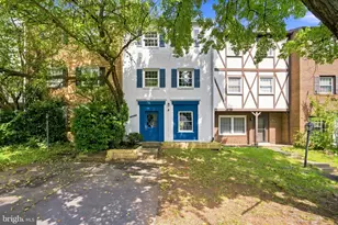 14814 Haymarket Ln, Centreville, VA 20120 - Photo 6