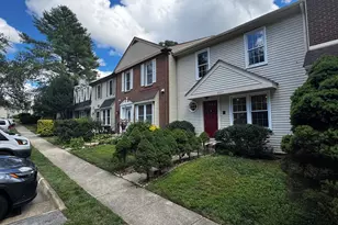 8847 Winding Hollow Way, Springfield, VA 22152 - Photo 2