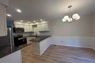 8847 Winding Hollow Way, Springfield, VA 22152 - Photo 4