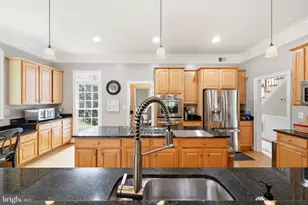 9205 Frst Grns Dr, Lorton, VA 22079 - Photo 20