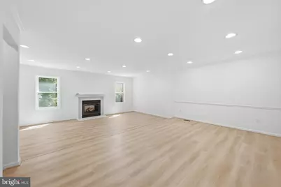 10153 Turnberry Place, Oakton, VA 22124 - Photo 10