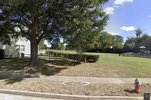 5511 Village Center Dr, Centreville, VA 20120 - Photo 12