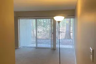 11723 Karbon Hill Ct, Reston, VA 20191 - Photo 10