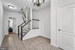 12960 Park Crescent Cir, Herndon, VA 20171 - Photo 4