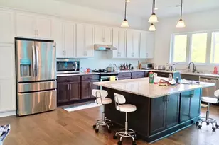 1809 MacArthur Dr, McLean, VA 22101 - Photo 4