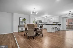 10108 Ebenshire Ct, Oakton, VA 22124 - Photo 4