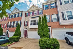 8177 McCauley Way, Lorton, VA 22079 - Photo 2